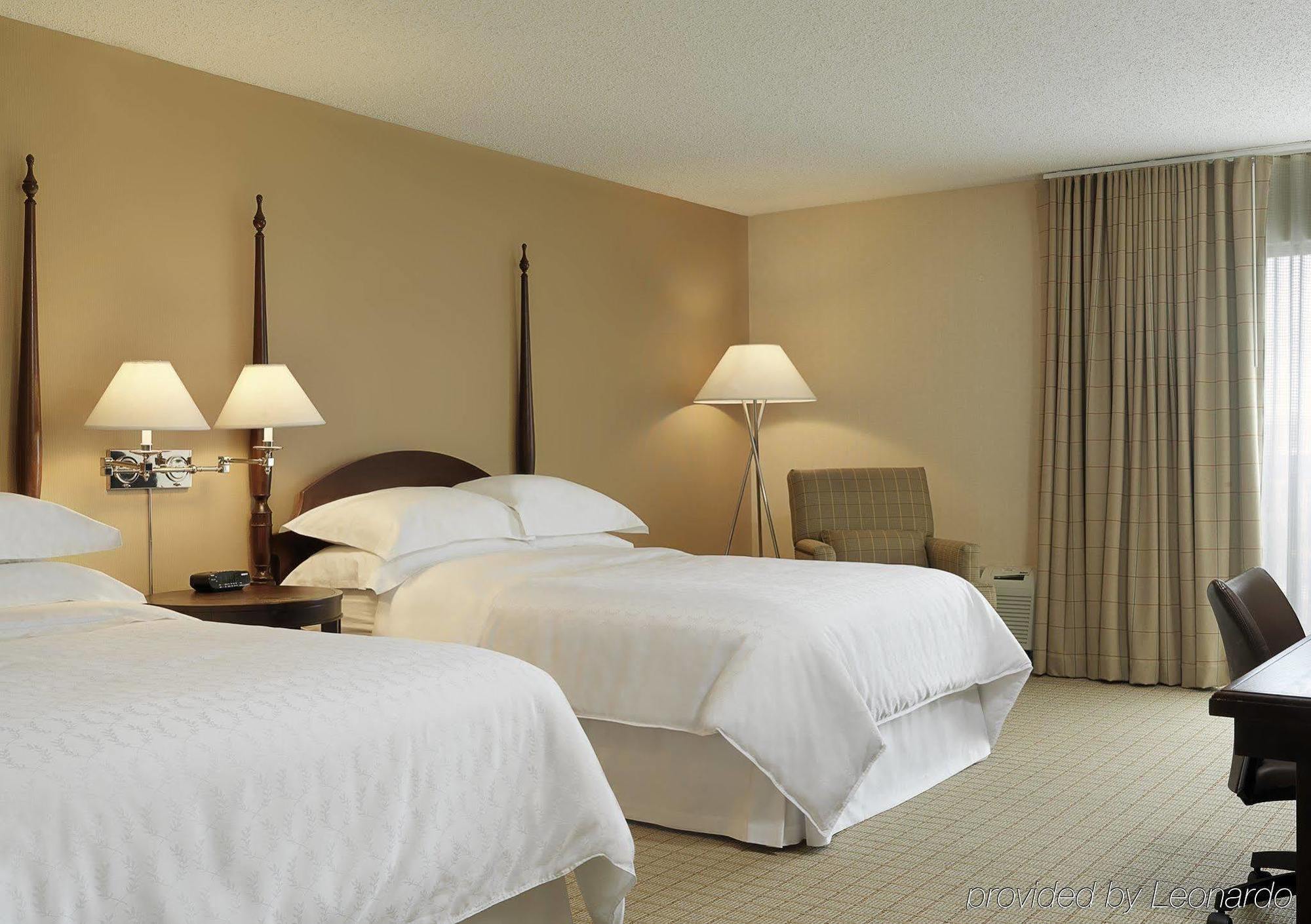 Sheraton Westport Lakeside Chalet Maryland Heights Pokoj fotografie